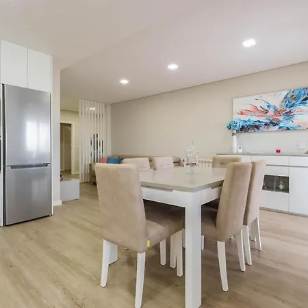 דירה Sunshine - Modern Ap Near The ויאנה דו קסטלו