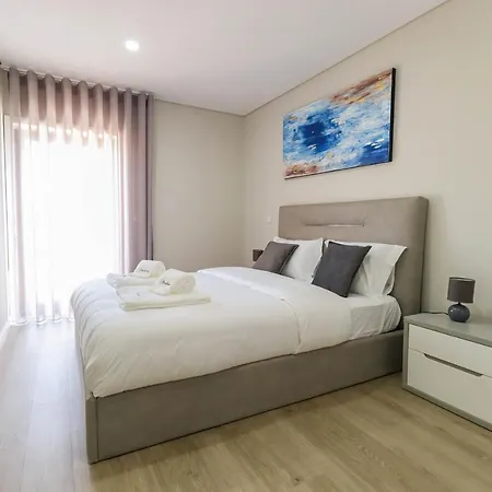 Sunshine - Modern Ap Near The דירה